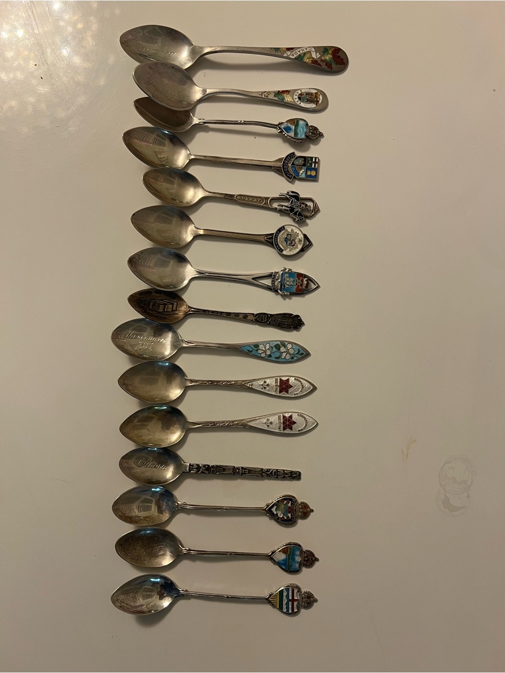 Lot of 15 Vintage Sterling Silver Souvenir Spoons (150g+) - Canada & UK Towns
